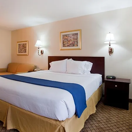 Holiday Inn Express Dillard